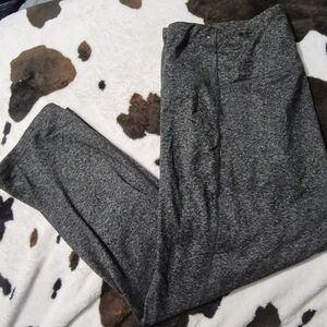 Old Navy Cropped Leggings Size XL
